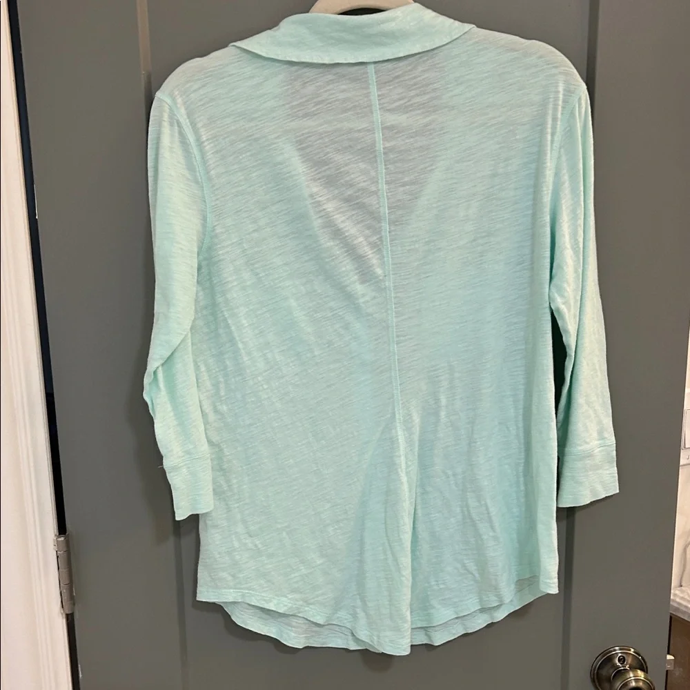 EXPRESS  Women's Light Green Button-Down Shirt size large - Picture 5 of 5